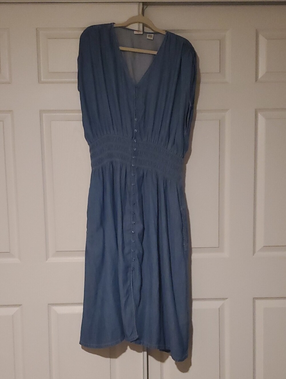Levi's Light Blue Button-Front V-Neck Midi Dress